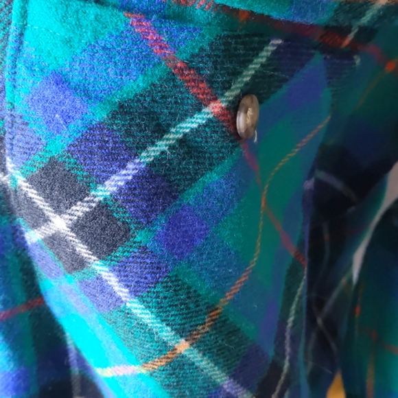 Man's wool flannel shirt - Picture 3 of 11